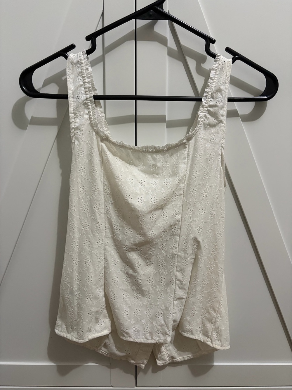 SHEIN Cream/White Eyelet Square Neck Tank Top